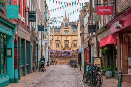 Quaint 2 Bed Cottage In The Heart Of Cambridge Екстер'єр фото